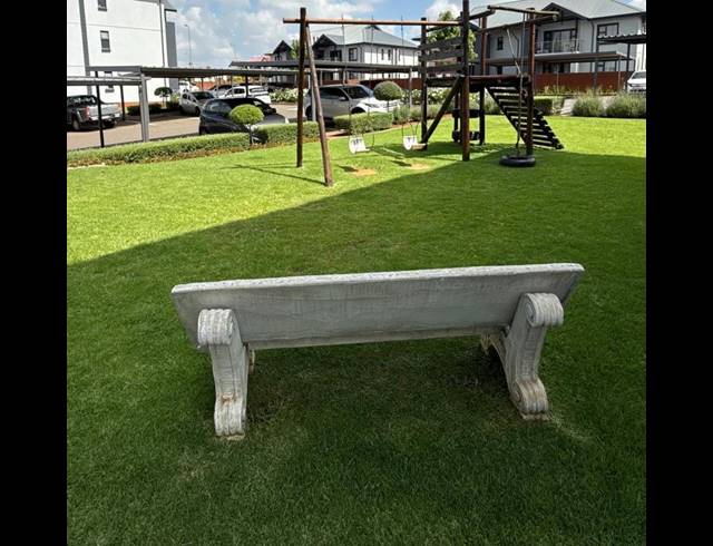 2 BEDROOM PROPERTY TO RENT IN GOLDEN FIELDS ESTATE